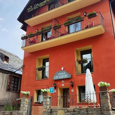 Hotel Saueth Tredos Exterior photo